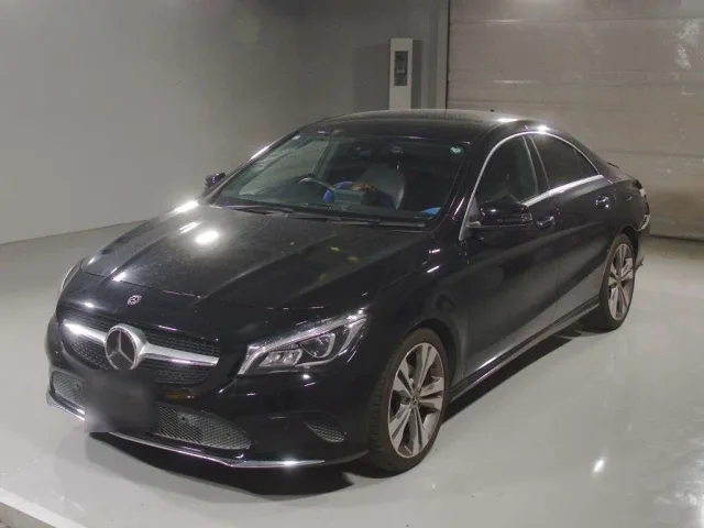 MERCEDES-BENZ CLA 220 4MATIC